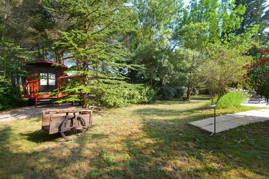 Le Mas De Trevouse Saint-Saturnin-les-Avignon Екстер'єр фото